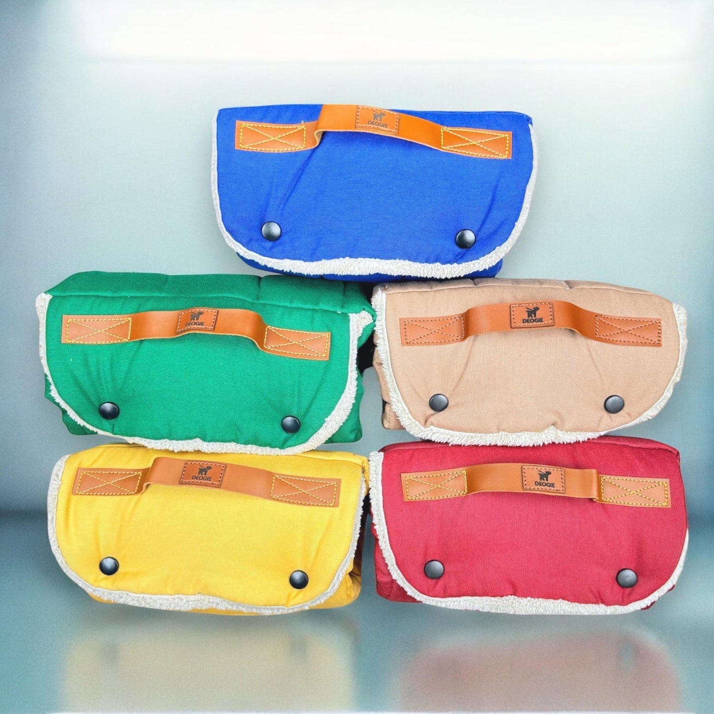 Roll up Travel Dog Mat, Settle Mat, Spot Training, Stain-Resistant, Water-Repellent, Machine Washable, Handmade Cotton, Soft & Durable